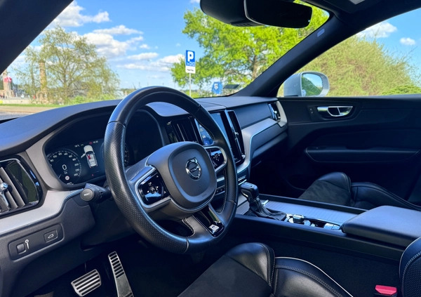 Volvo XC 60 cena 158000 przebieg: 90000, rok produkcji 2019 z Szczecin małe 56
